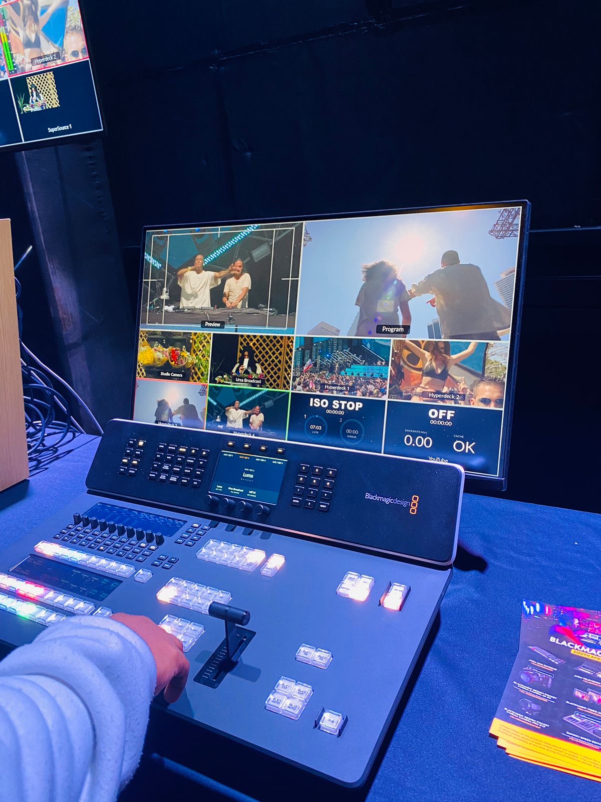 fb313552-fcaf-4a76-ae47-e211e18e5b3a